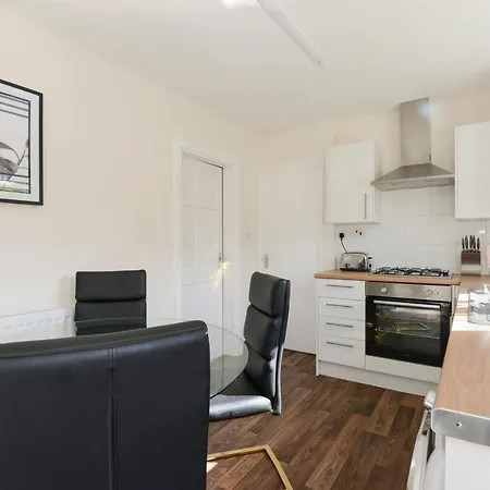 Alderton House - Spacious 3 Bed With Parking Nottingham Exterior photo